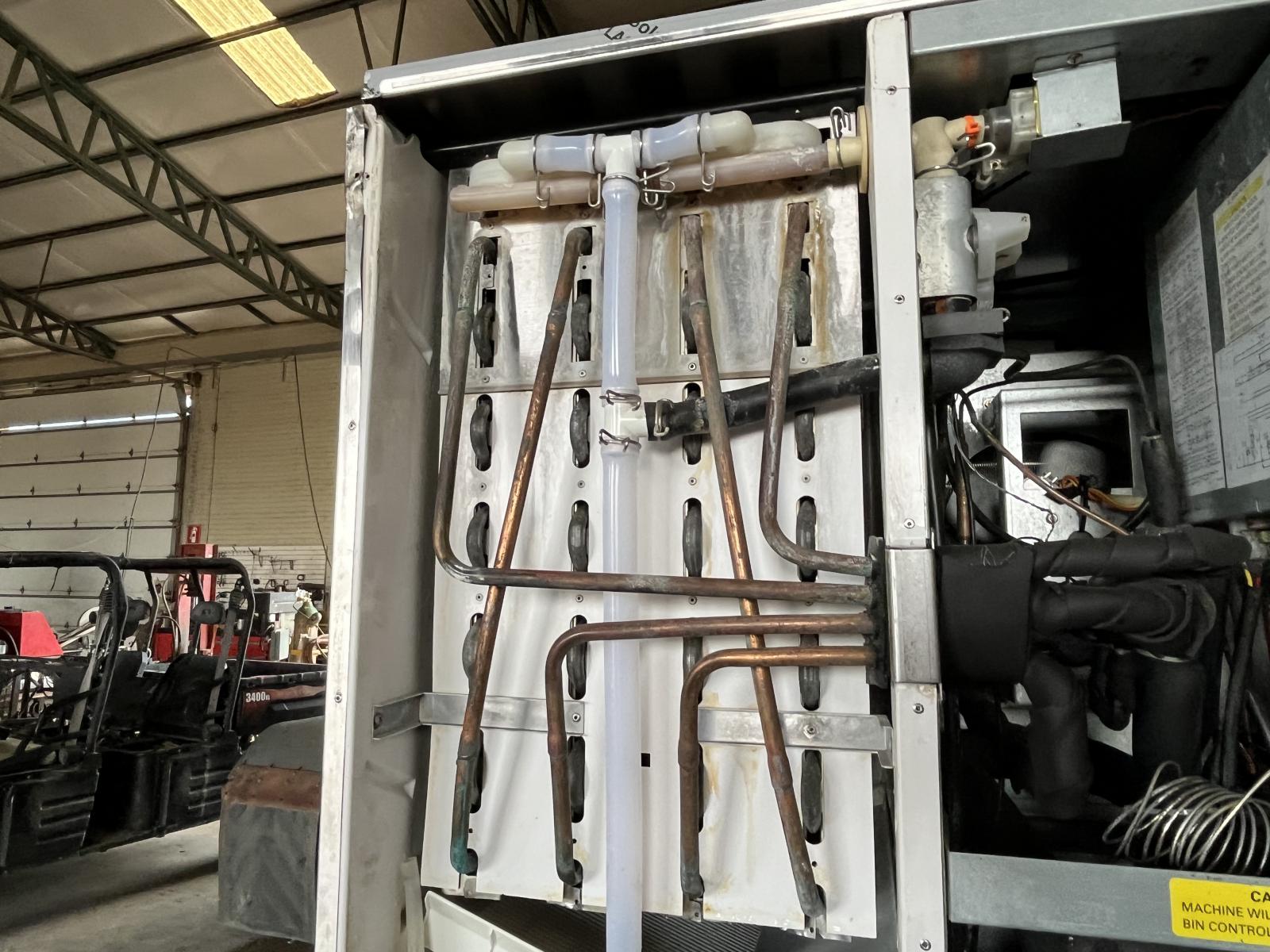 ./imagenes/INVOICE/2019/17912/MAQUINA PARA HACER HIELO HOSHIZAKI KM-1300MAH (8).JPG